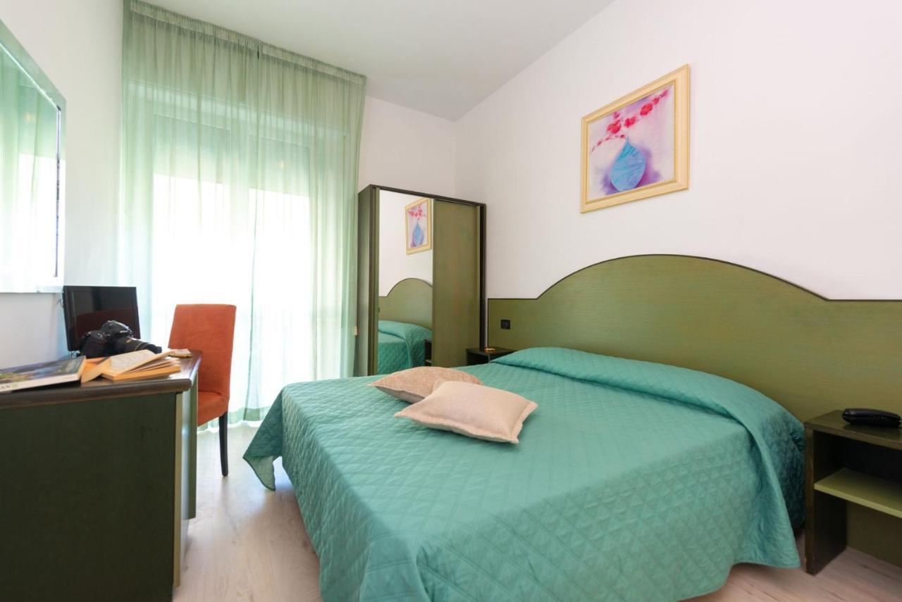 Sirena Hotel 3*