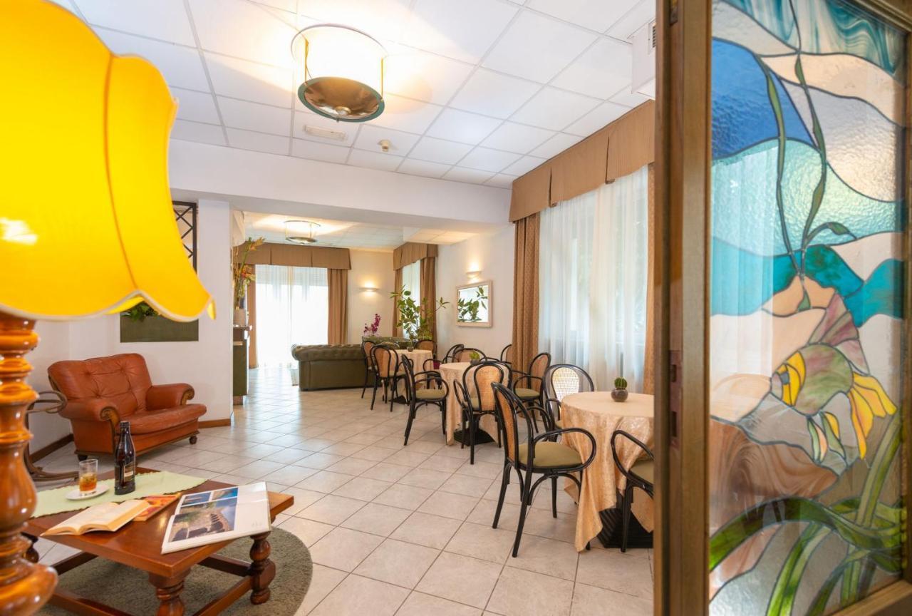 Hotel Sirena 3*